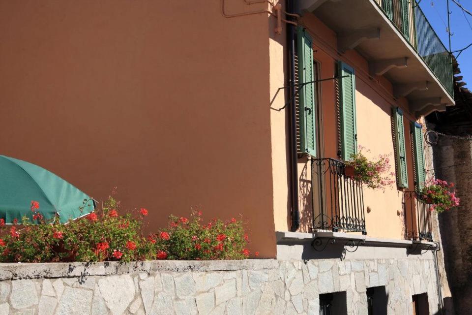 B&B Pisolo E I Persi Pien Roccasparvera ภายนอก รูปภาพ